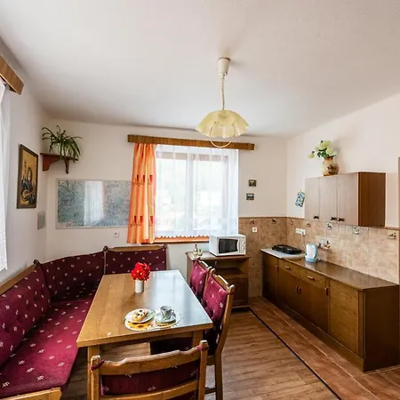 Tauchen Semesterbostad Rabí