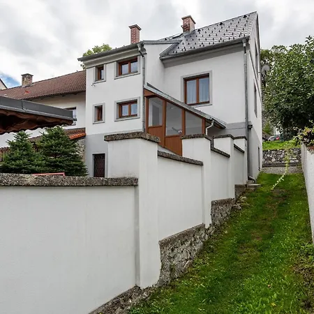 Tauchen Semesterbostad Rabí